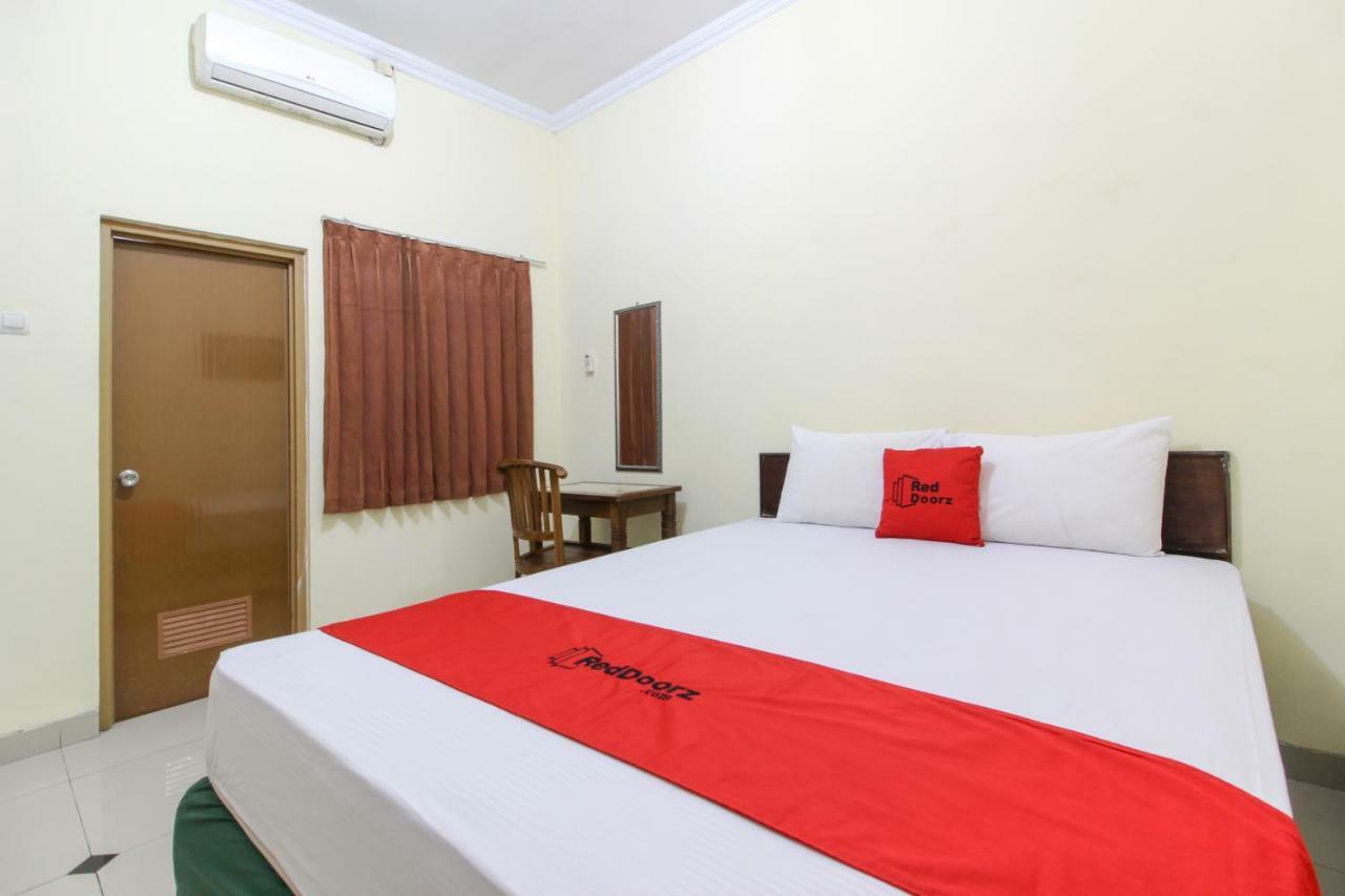 Reddoorz Near Rumah Sakit Condong Catur Maguwo Exterior foto